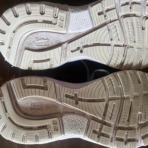 Brooks Running shoes Adrenaline GTS 22 - Picture 11 of 11